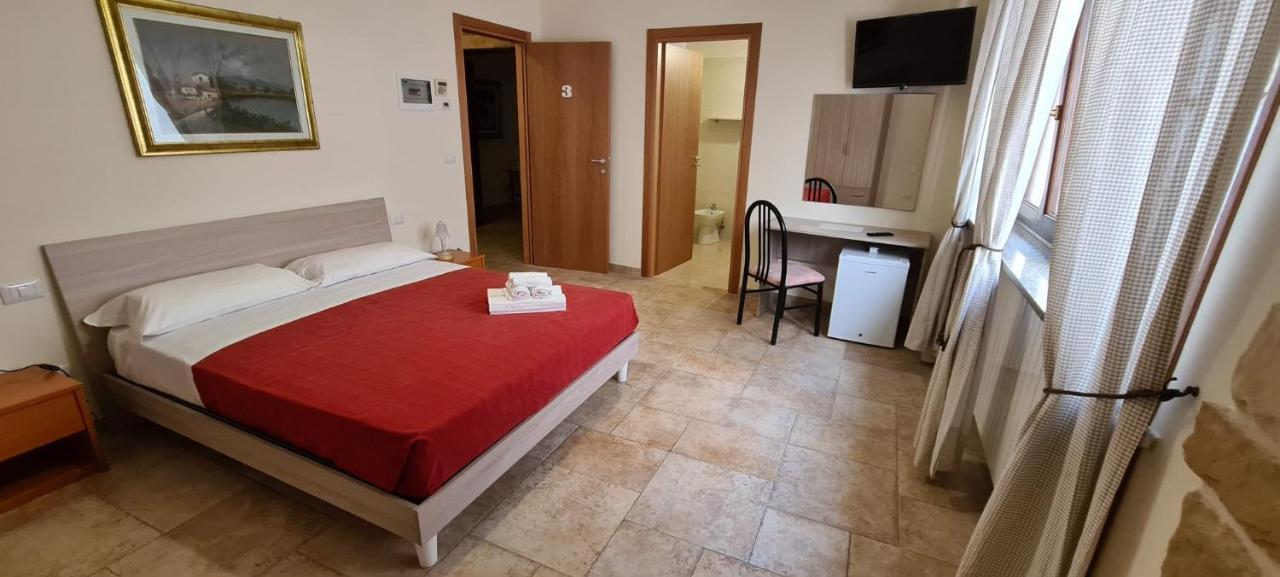 Bed And Breakfast La Terrazza チステルニーノ エクステリア 写真