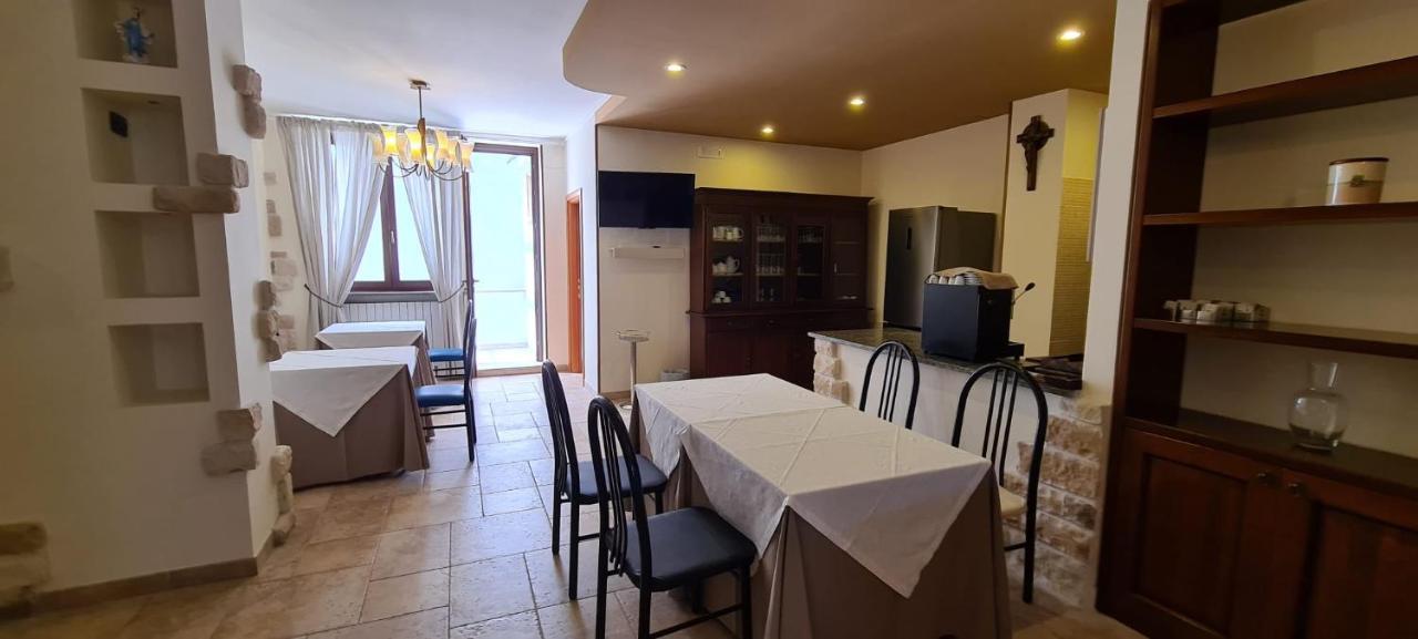 Bed And Breakfast La Terrazza チステルニーノ エクステリア 写真